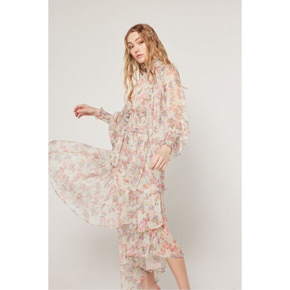 Elliatt Dresses & Skirts - Elliatt Antonia Dress High Neck Midi Dress - in Wildflower Multi size S NWT$289